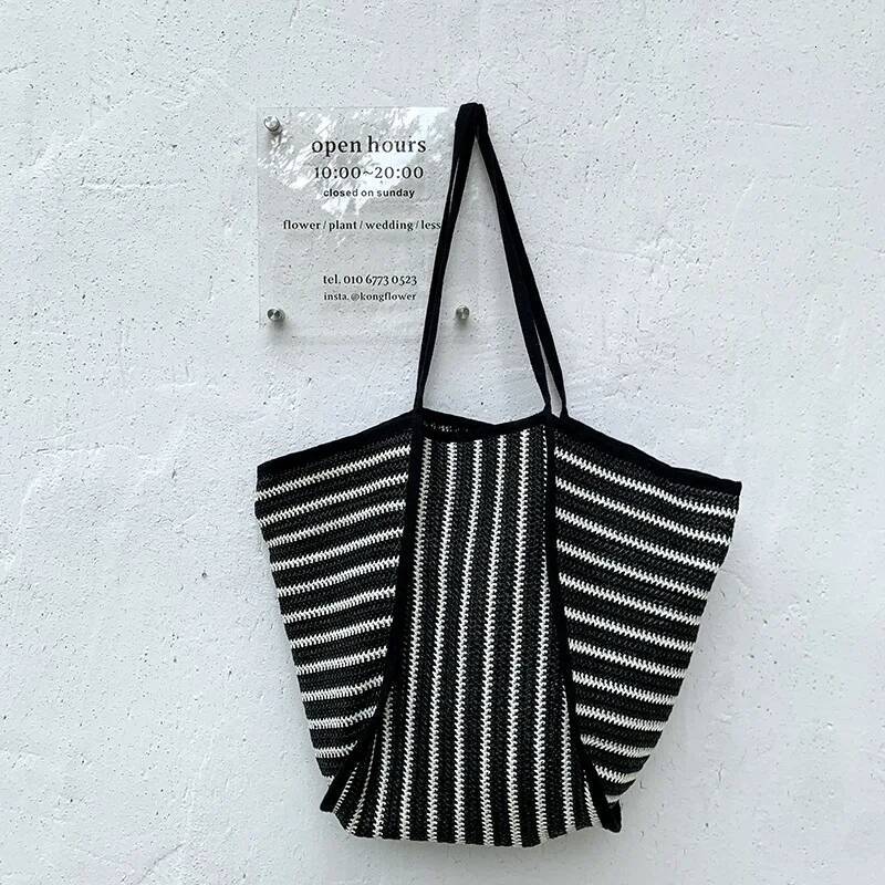 Casual Stripe Color Block Women's Shoulder Fashionable Handwoven Large Underarm Bag Simple Square Shape Spring New Arrival high-quality