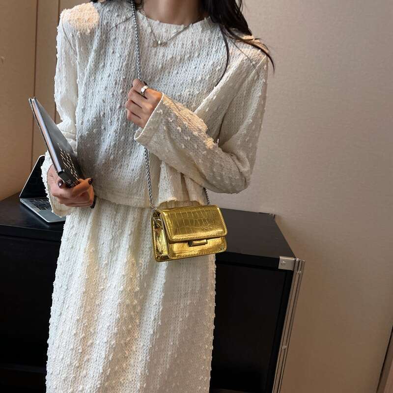 Textured Trendy Small Bags 2025 Summer Stylish Designer Bags Chain Crossbody Fashionable Mini Square Bag