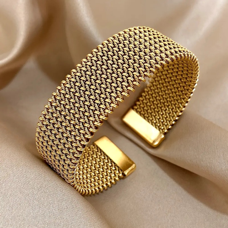 Titanium Steel Round Style Couples' Commuter Bracelet
