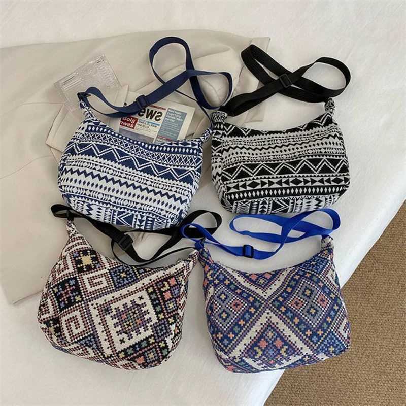 Women Designer Shoulder Bag Vintage Crossbody Bag Large Capacity Handbag Pockets Hobo Bag All-Match Fabric Messenger Bag Y250819