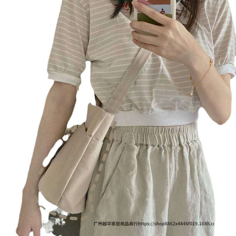2025 New Versatile Casual Handbag Single Shoulder Crossbody Large Capacity Commuter Student Storage Female Tote Bag