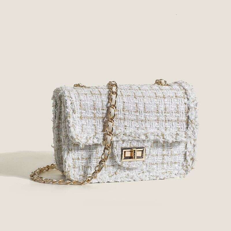 Niche design women's underarm style chain high end shoulder crossbody small square bag