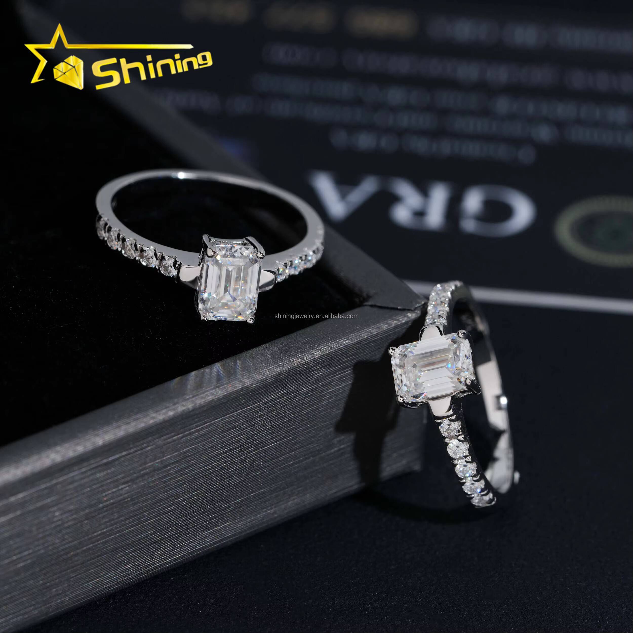 Pass Diamond Tester Women Style Luxury Jewelry Elegant 1Ct Emerald VVS Moissanite Diamond 925 Sterling Silver Engagement Ring