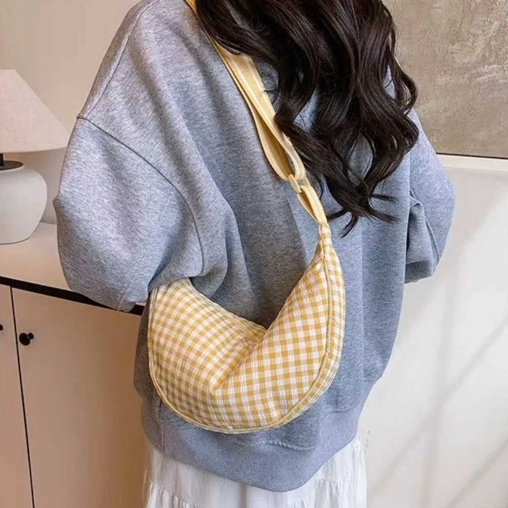 Fashion Canvas Plaid Shoulder Bag Versatile Adjustable Strap Nylon Crossbody Bag Hobo Bag Underarm Bag Dumpling Bag Ladies/ Y250819