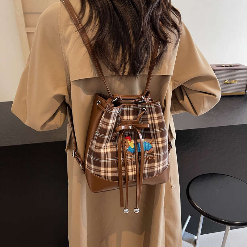 Student Bags Class Small Backpack 2025 New Designer Korean Version Trendy Fashion Double Shoulder Niche High-end Bucket Bag for Women