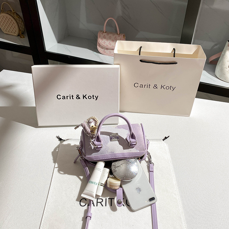 Free Shipping Designer Contrasting Women's Boston Bag New Fashionable Embossed Handbag High-end Hand-held Pillow Bag Casual Shoulder Crossbody Ba