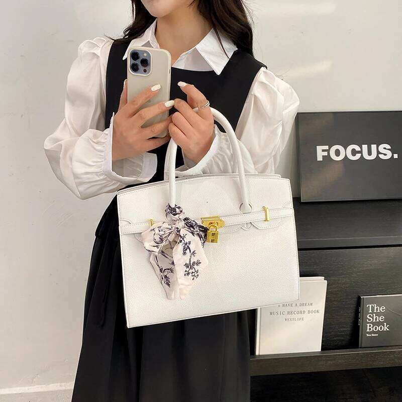 Durable Leather Handbags For Women Brand Inspired Crossbody Shoulder Bag With Adjustable Chain Strap Ladies Purse