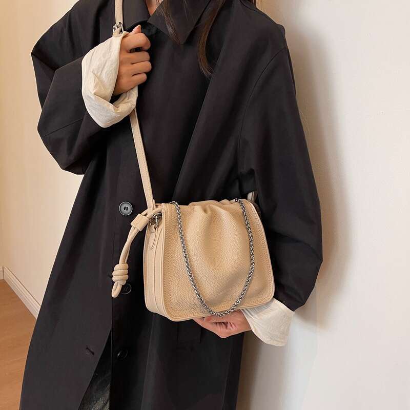 Trendy Small Designer Bags for Women 2025 New Summer Simple Versatile Chain Shoulder Crossbody Korean Style Bucket Bag