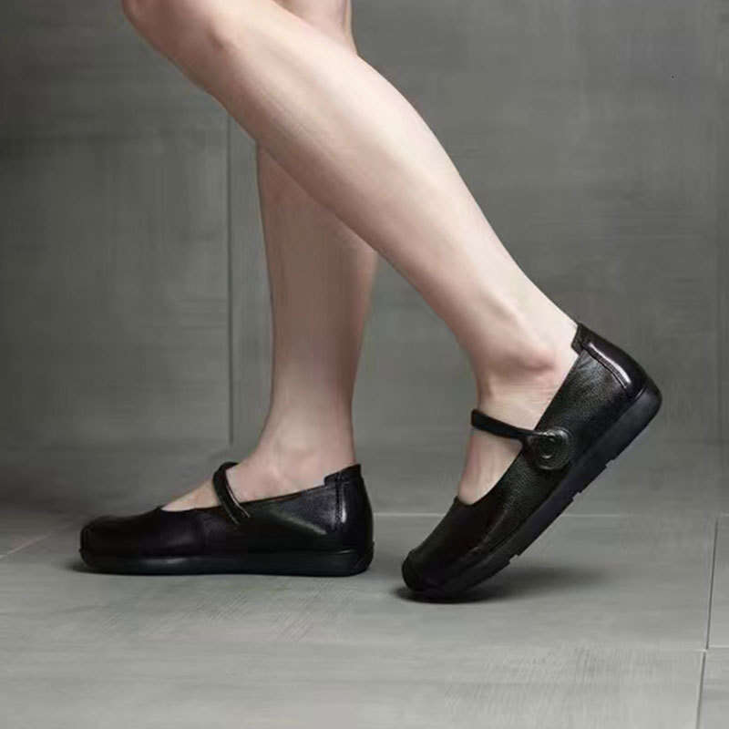 2025 Summer Autumn Flat Color Block Shallow Mouth Square Toe Women's Mom Large Size Middle-aged and Elderly Small Leather Shoes