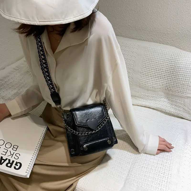 Spring Autumn New Small Bag Womens New Style Korean Texture Shoulder Bag Fashion Broadband Crossbody Bag Y250819