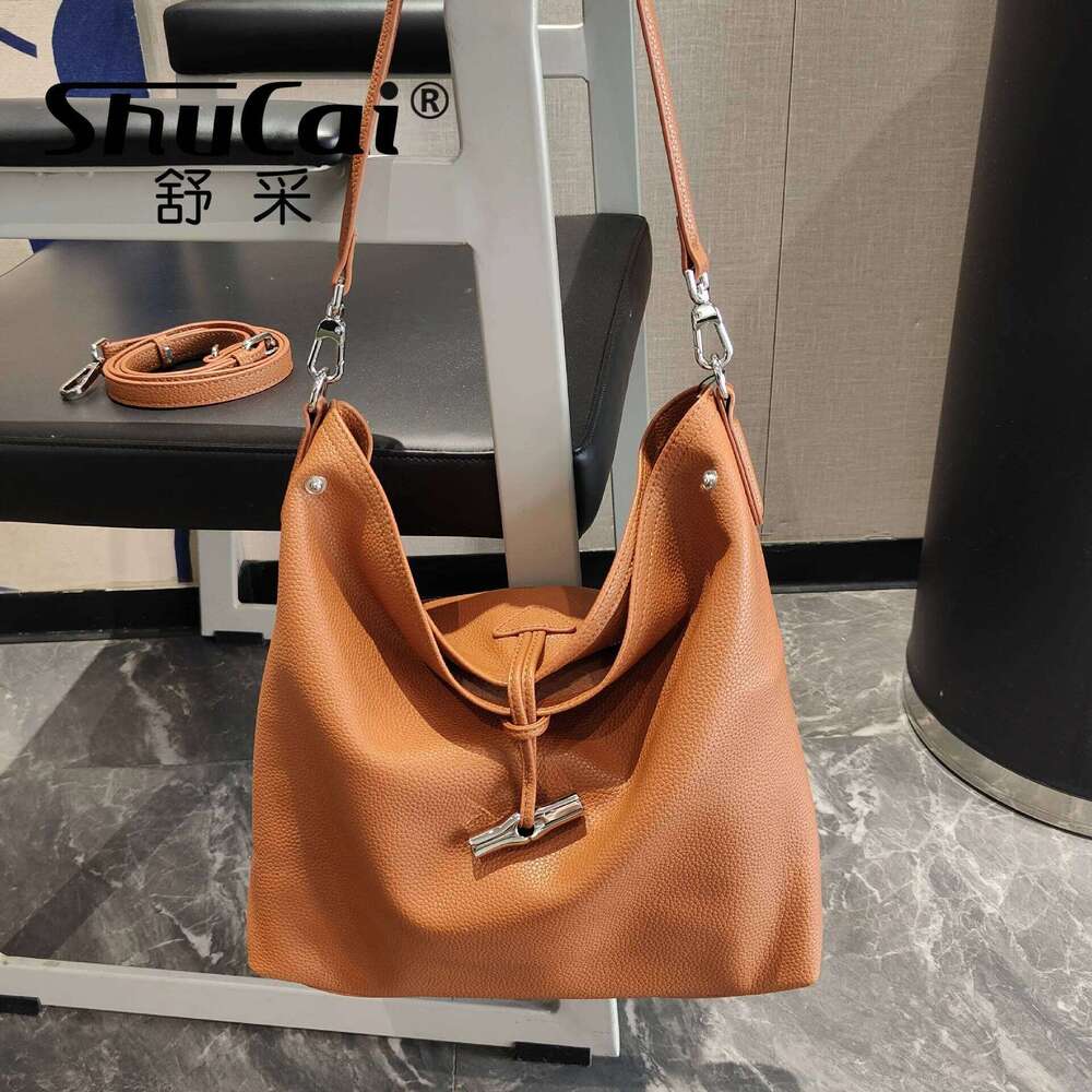 Designer Bags Genuine Leather Korean Fashion Bucket Commuting Simple Head Layer Cowhide Underarm Single Shoulder Crossbody Bag 2025 New Luxury Bag