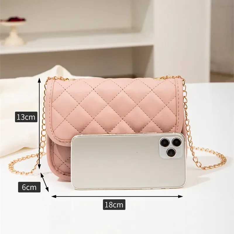 New Fashion Female Shoulder Bag Rhombus Embroidered Solid Color Chain Womens Shoulder Crossbody Casual Trendy Phone Bag Y250819