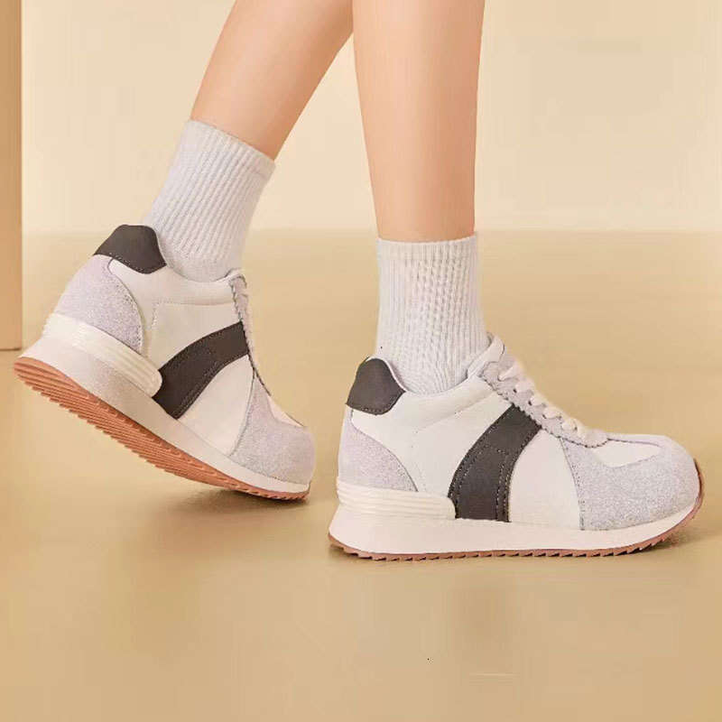 2025 Spring New Mickey Head Waffle for Women Comfortable Casual German Training Shoes Fashionable Stylish Height Increasing 7cm