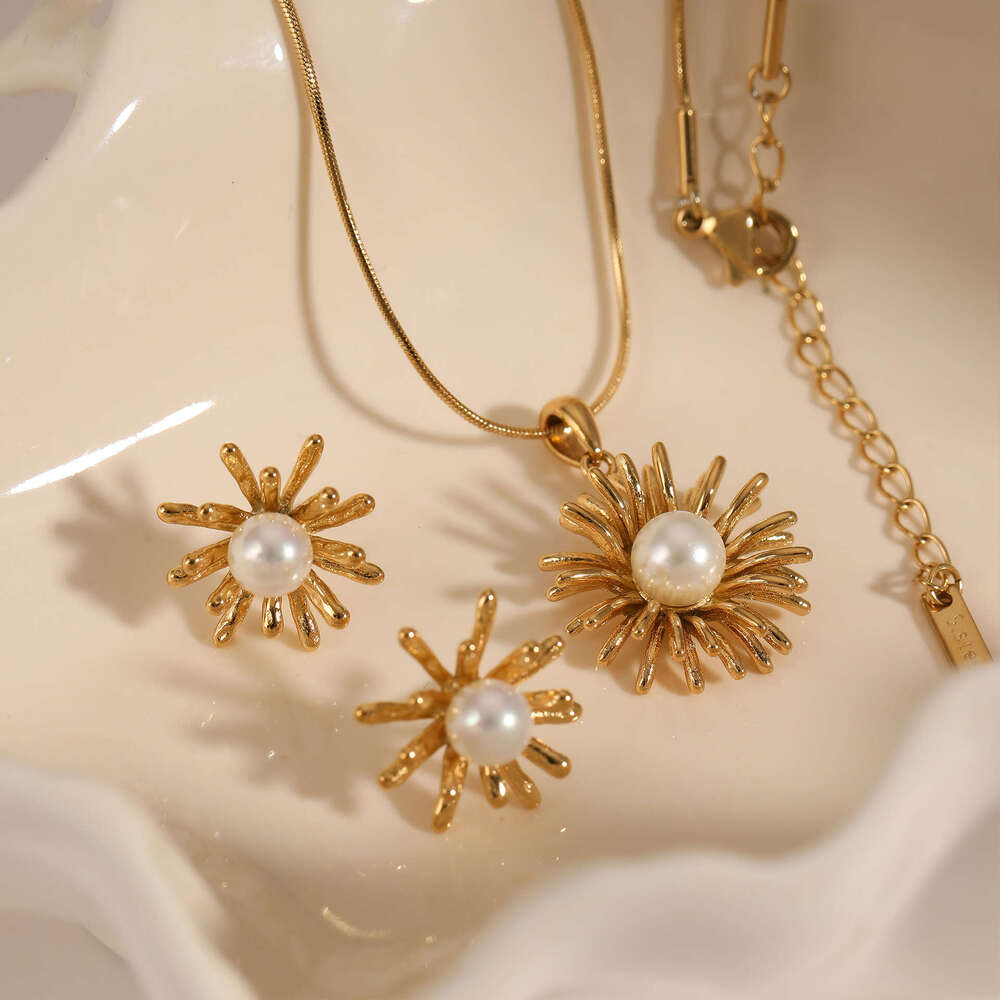 Stainless Steel Fireworks Style Designer Earrings Necklace Gentle French High-Quality Light Pearl Jewelry Set