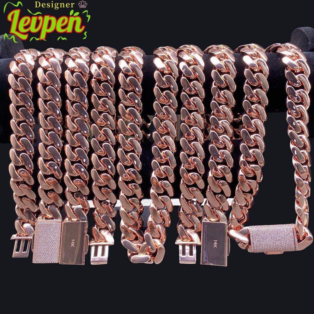 Link Wholesale Rose Gold Cuban Chain and Bracelet Set for Men 18mm Brass Chain with Bling Iced Out Lock Hip Hop Fashion Jewelry