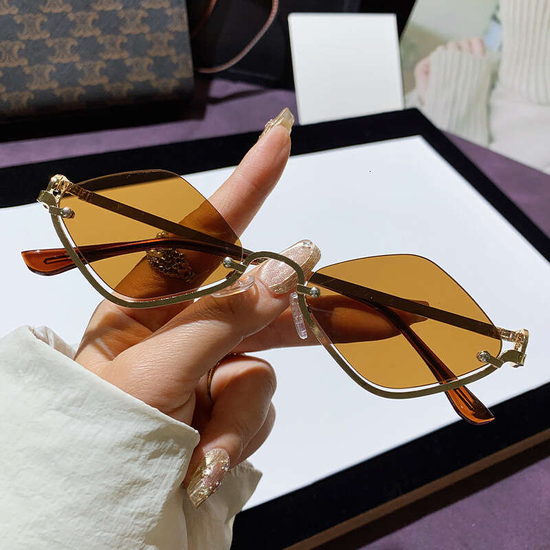 Fashion Half-Frame Diamond Metal High-End 2025 New Small Frame Modern Designer Trendy Runway Sunglasses