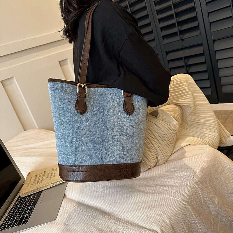 Large Denim for Bags Women 2025 Spring Summer Designer New Single Shoulder Trendy Handbag Commuter Tote Bag