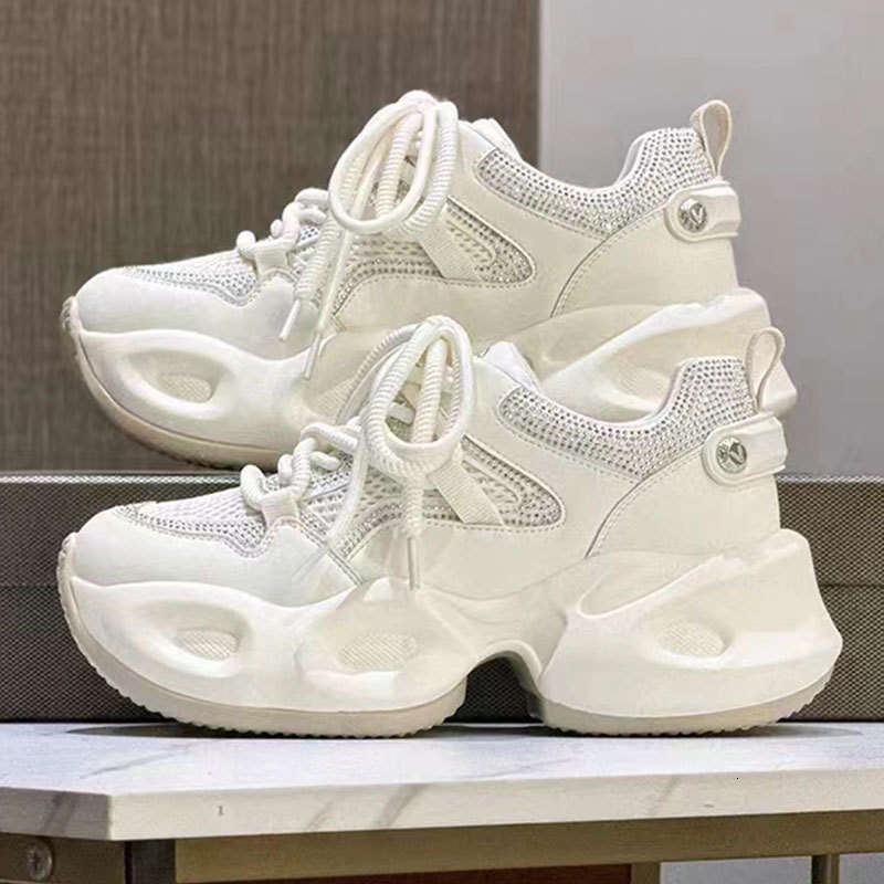 Spring New Women's Sneakers 2025 Fashion Thick Sole Rhinestone European Style Casual Versatile Dad Shoes