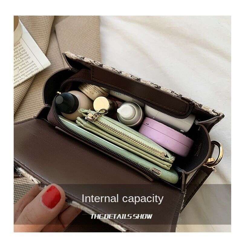 Niche design female senior sense of Europe the United States retro autumn and winter commuting Boston crossbody bag