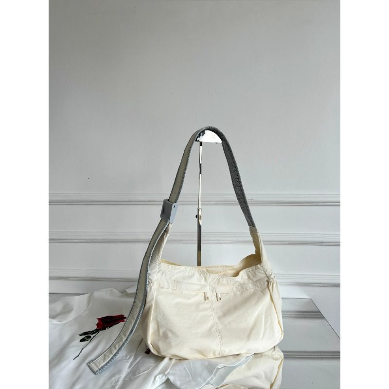 2025 Autumn Sunscreen Waterproof Lightweight Canvas Bag Large Capacity Casual Women's Shoulder Bag Fashion Women's Shoulder Bag Designer Bag