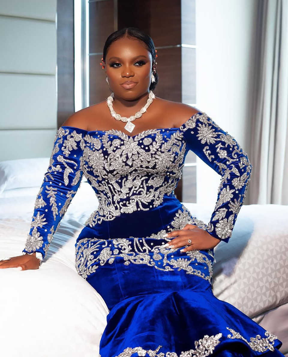 Customized Velvet Royal Prom Dress Long Sleeve Crystal Tiered Beaded Mermaid Formal Evening Gown Occasion