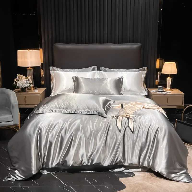 100% Silk Bedding Sets 4pcs Beauty Summer Cool King Queen Size Duvet Cover Sets Bed Sheet case Home Textile Decro Y250819