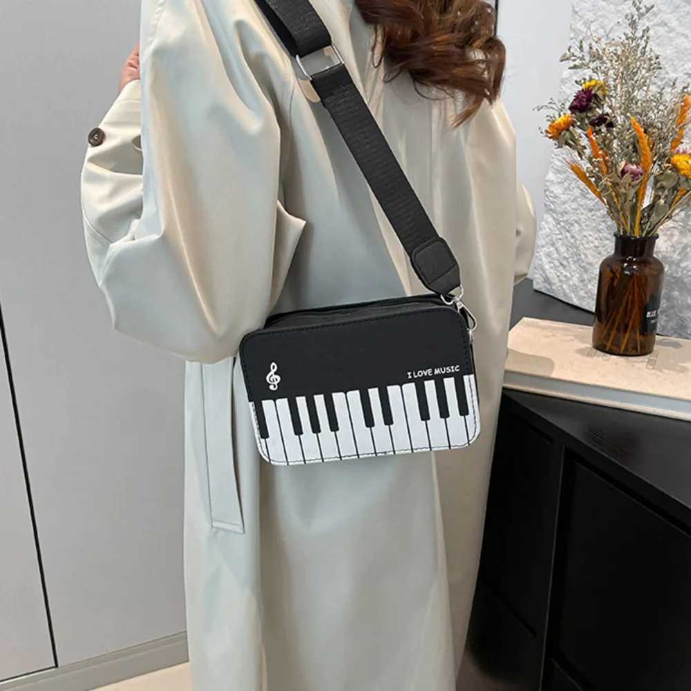 Trendy Vintage Piano Shoulder Bag Crossbody Black Mini Square Bag Fashion Elegent PU Leather Bag Unisex Y250819