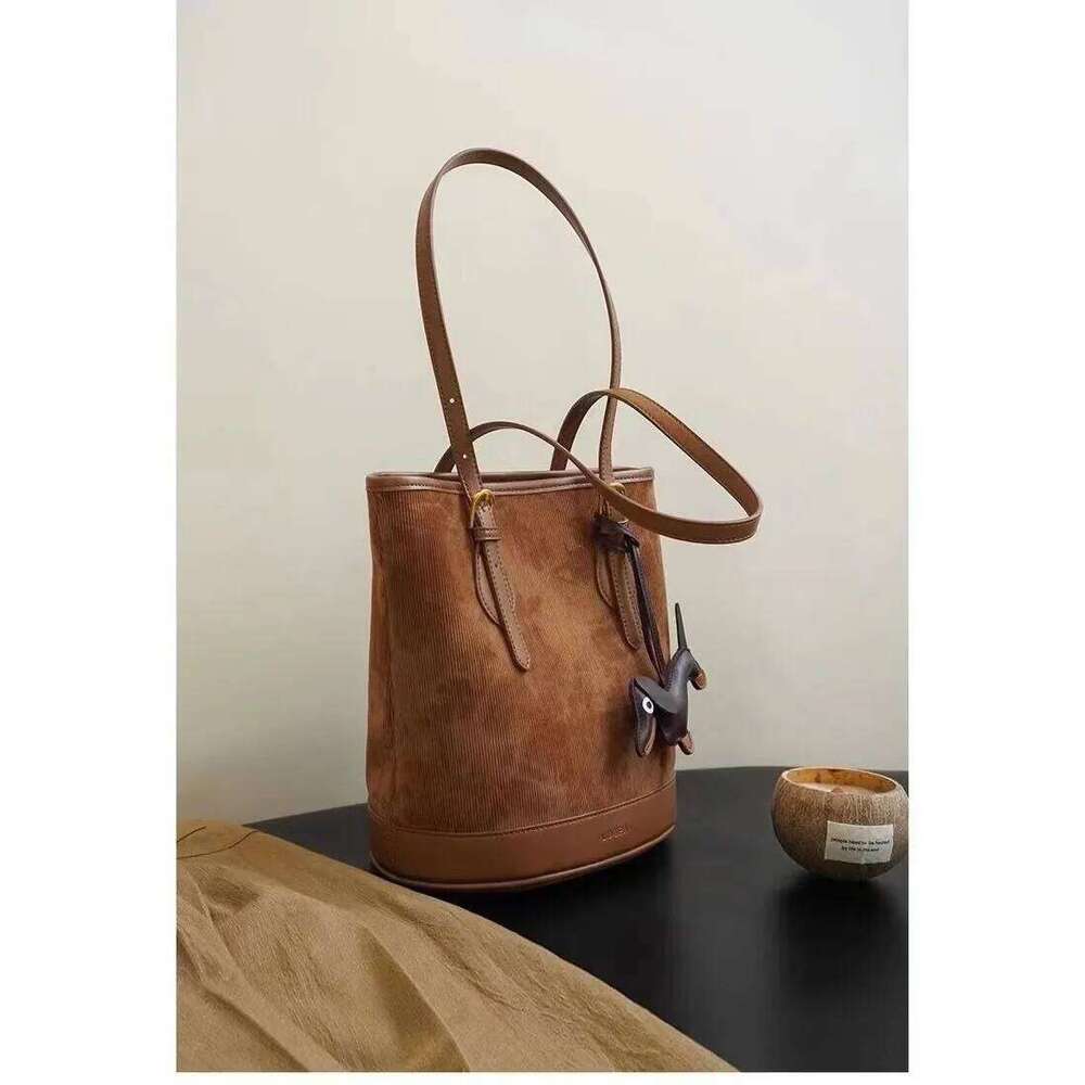 New Fashion Trend Joker Retro Corduroy Tote Female Large Capacity Shoulder Bucket Bag Purses And Female Bags
