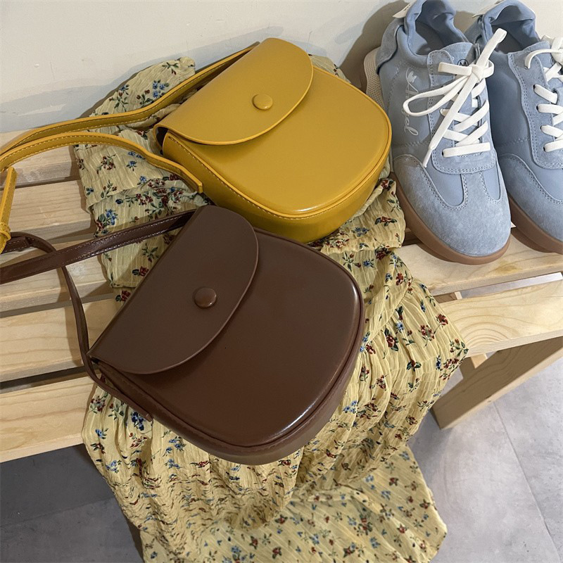 2025 Autumn New Korean Women's Red Small Bag Candy Color Mobile Phone Bag Student Women's Shoulder Bag Women's Crossbody Bag Designer B