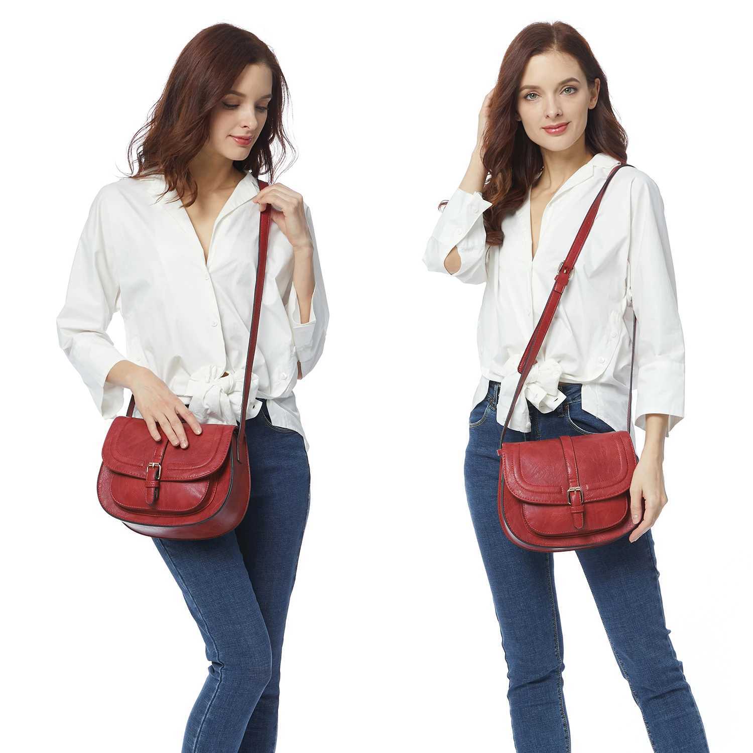 AFKOMST Crossbody Bag for Women Small Satchel and Shoulder Bag Vintage Saddle Handbags Vegan Leather CT20154E Y250819