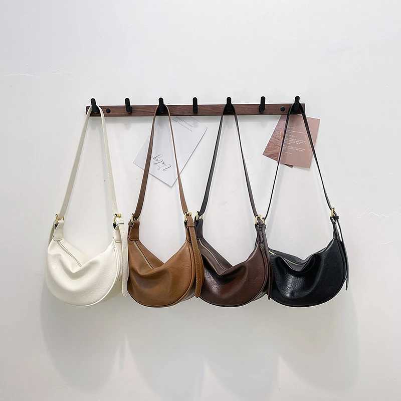 Versatile Womens oulder Bag Simple Faionable New Sle Dumpling aped Crossbody Bag High End Sensation Trendy Y250819