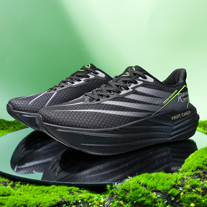 new free shipping designer Shoes outdoor trainer Running shoes Blade bottom shock absorption lightweight classic sport shoes for men and woman green