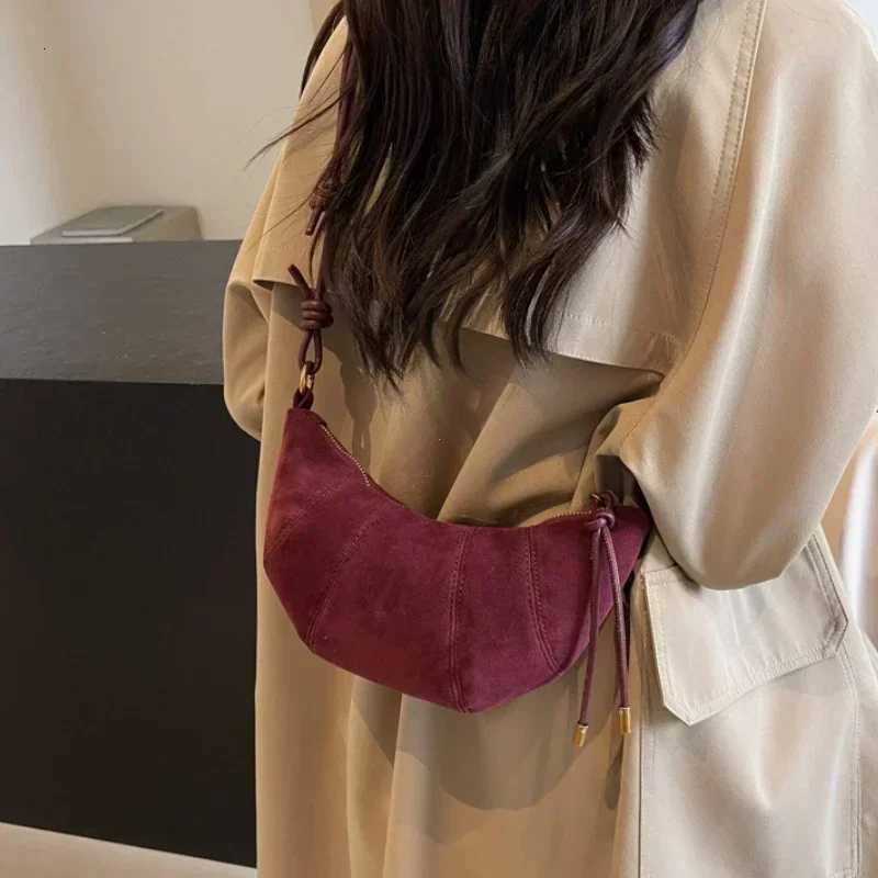 Women Velvet Material Zipper 2024 High Quality Shoulder Bag Solid Color Simple Fashionable Crossbody Soft Western Style Handbag Y250819