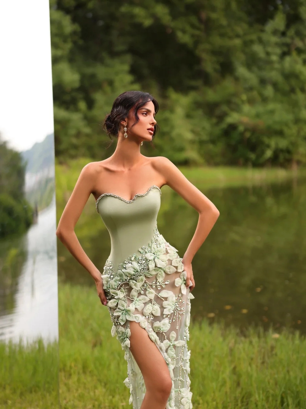 Fancy Evening Dresses Strapless Prom Gowns 3D Floral Flowers Pearls Crystal Princess Side Split Sleeveless Sweep Train Customized Vestidos De Noche Pl