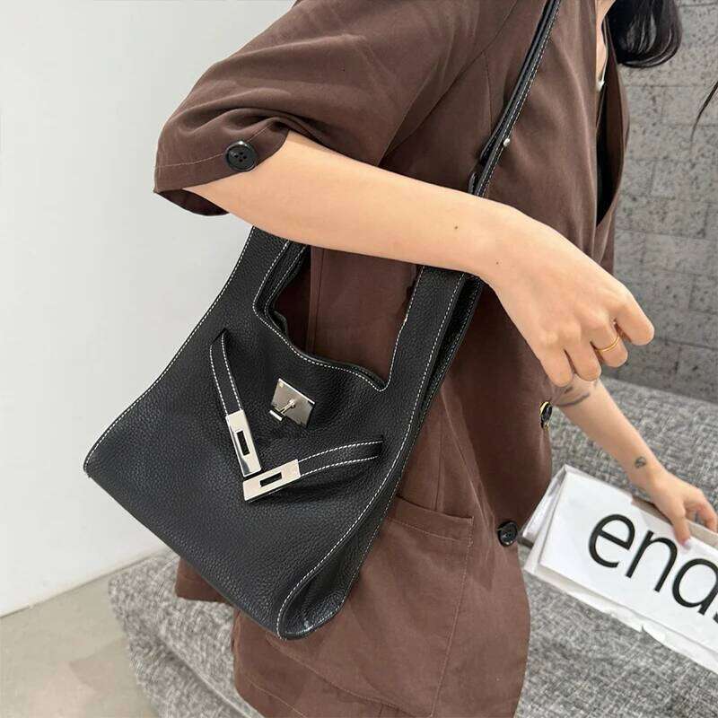 Brand Cowhide Basket Women Tote Garbage Hand-Held Buckle Design Shoulder Underarm Bucket Soft Leather Bag