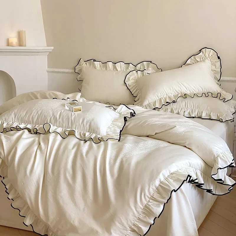 Luxury 1000TC Egyptian Cotton French Princess Wedding Bedding Set Ruffles Black Edge Jacquard Duvet Cover Bed Sheet cases Y250819