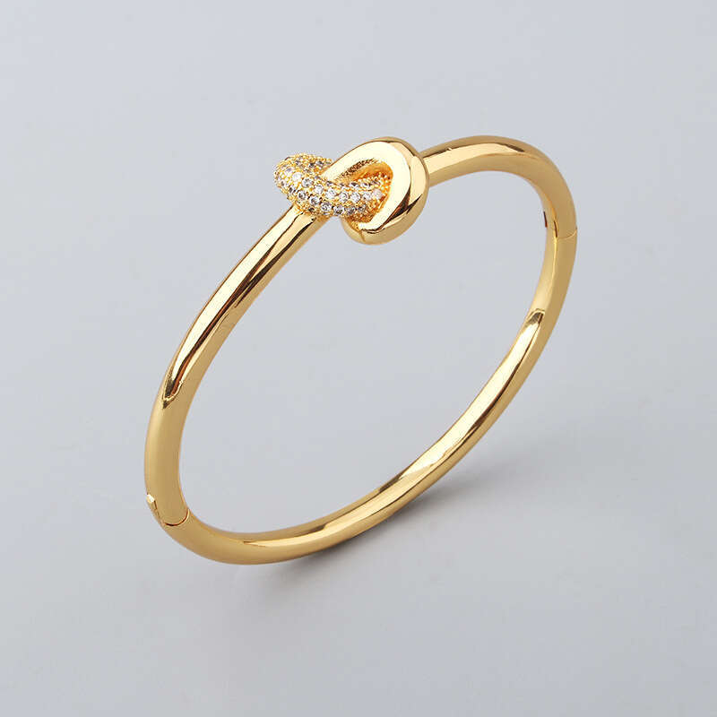Fashion Gold-Plated for Women, Dia-Studded, Non-Fading, Knot Buckle Bracelet Jewelry