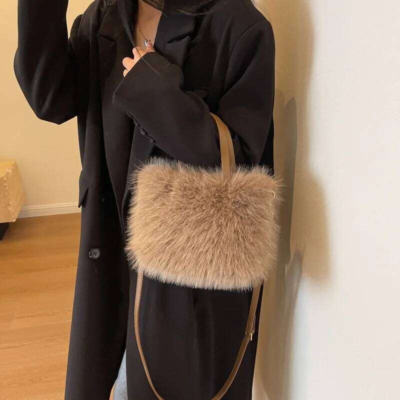 New Imitation Fox Fur Crossbody Bag with Simple Urban Zipper Soft and Fashionable Women's Handbag Available in Multiple Colors