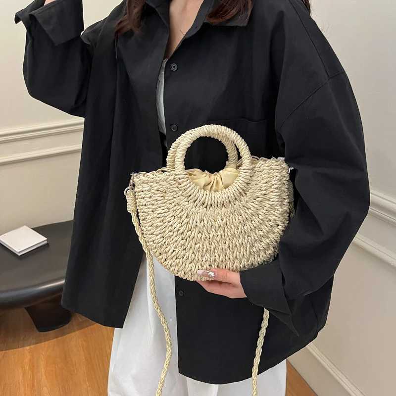 Handwoven Straw Rattan Half-Moon Beach Handbag Large Capacity Women Summer Hollow Out Crossbody Shoulder Bag Y250819