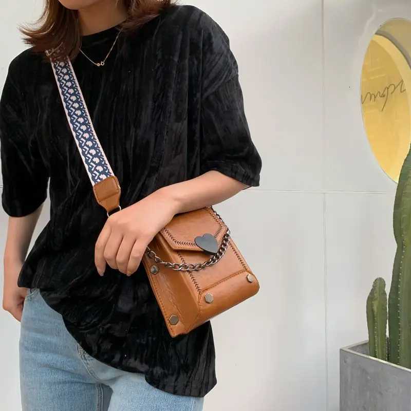 Spring Autumn New Small Bag Womens New Style Korean Texture Shoulder Bag Fashion Broadband Crossbody Bag Y250819