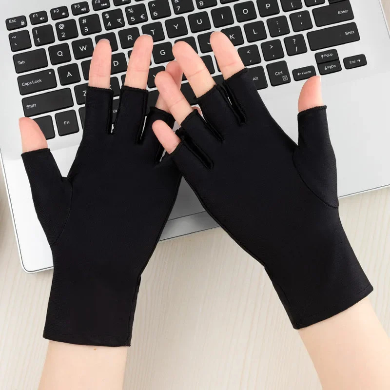 Beige Black Summer Half Fingers Gloves Breathable Thin SemiFinger Driving Glove Sunscreen Fingerless Elasticity 250811