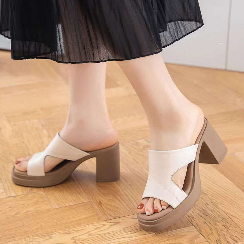 2025 New Summer Genuine Leather Fashionable Casual Height Increasing 7CM Peep Toe Sandals Thick Sole High Heel Slippers