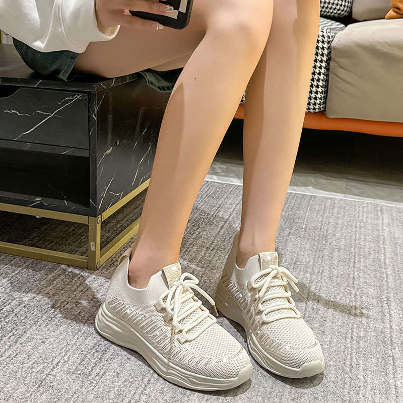 2024 Summer New Thick-Soled Comfortable Mesh Flyknit Breathable Sneakers Casual Running Shoes for Women