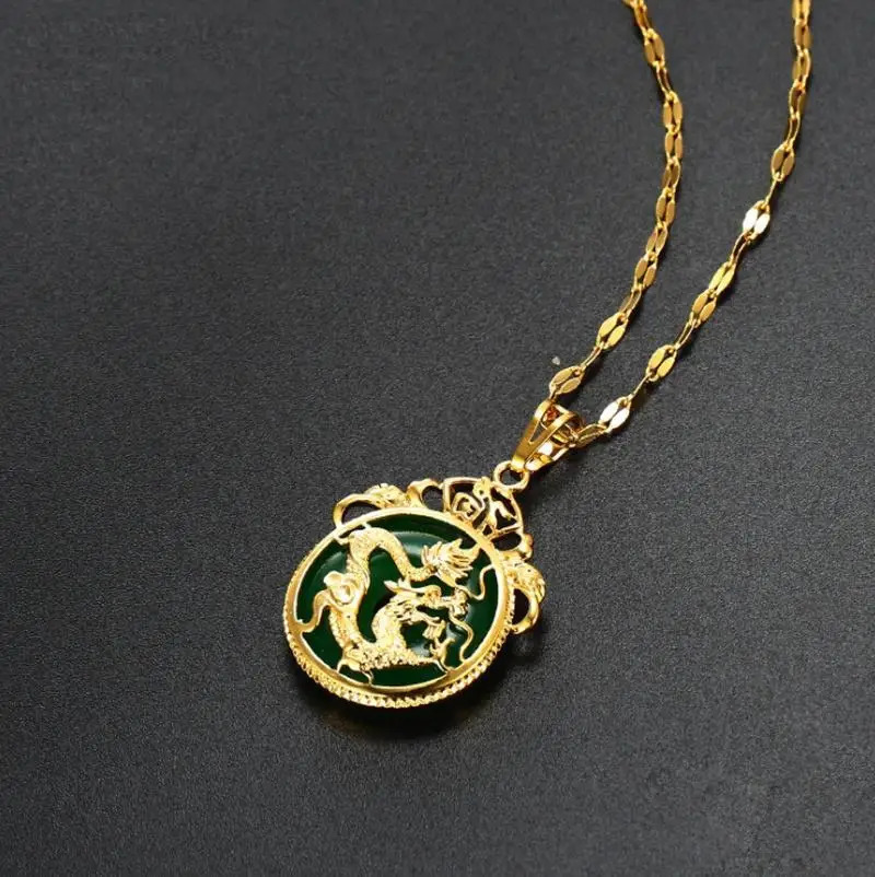 Green Jade Auspicious Domineering Dragon Necklace Mens and Womens Personalized Lucky Amulet Jewelry Accessories 250818
