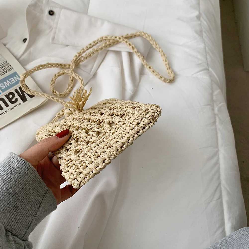Handmade Woven Straw Rope Crossbody Pouch Female Vintage Mini Straw Bag Beach Single Shoulder Bag Mobile Phone Purse Y250819