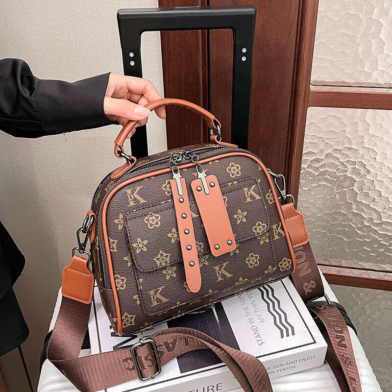 2025 New Designer Crossbody Tote Bags for Women Street Style Handbag Korean Fashion Color-Block Shoulder Bags