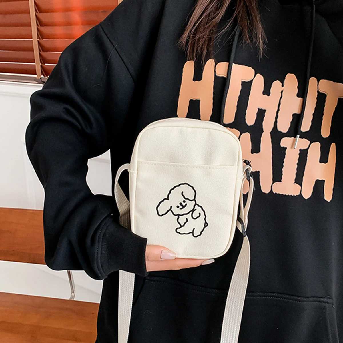 A new trendy cute and fresh white crossbody small bag for women especially suitable for female students and . Its a vers Y250819