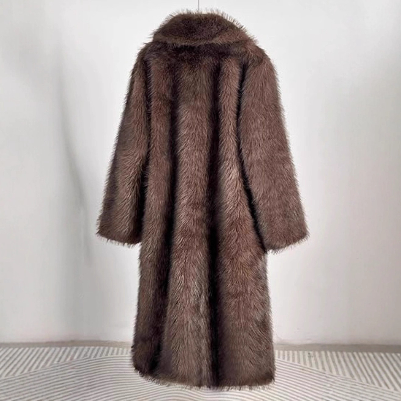 Womens Dark Brown Faux Fur Long Overcoat Fashion Single Breasted Fleece Warm Long Coat Winter Fluffy Plush Warm Thick Outerwear 241015