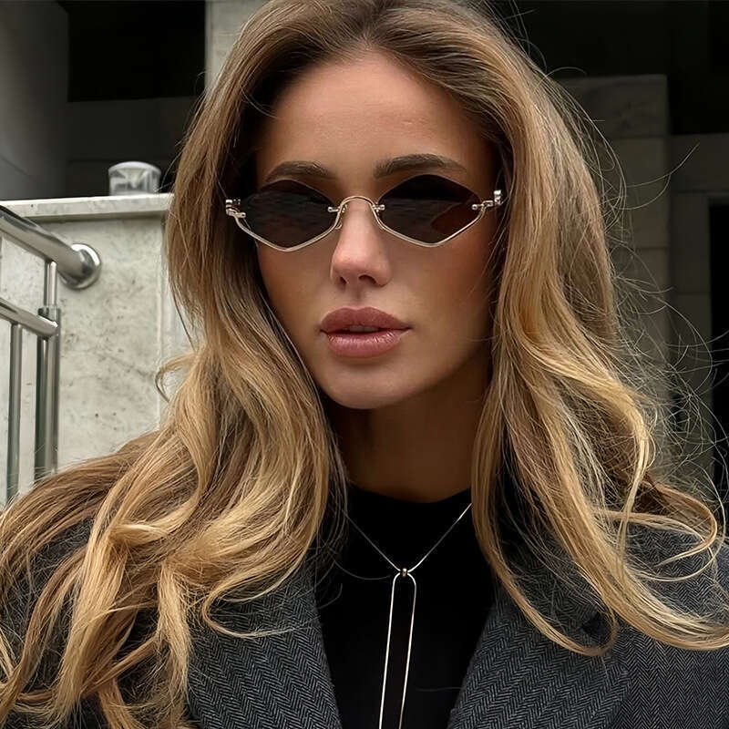 Fashion Half-Frame Diamond Metal High-End 2025 New Small Frame Modern Designer Trendy Runway Sunglasses