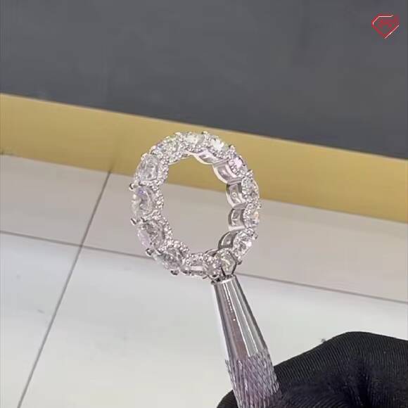 Hip Hop Moissanite Engagement Ring Eternity Vvs Iced Out Diamond 925 Sterling Silver Moissanite Ring